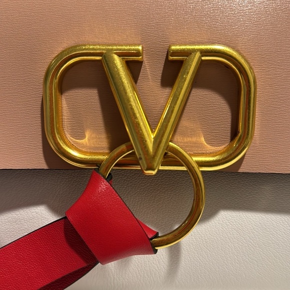 NWT Valentino Leather Shoulder Bag with Red Detail and Gold Hardware - Picture 4 of 12